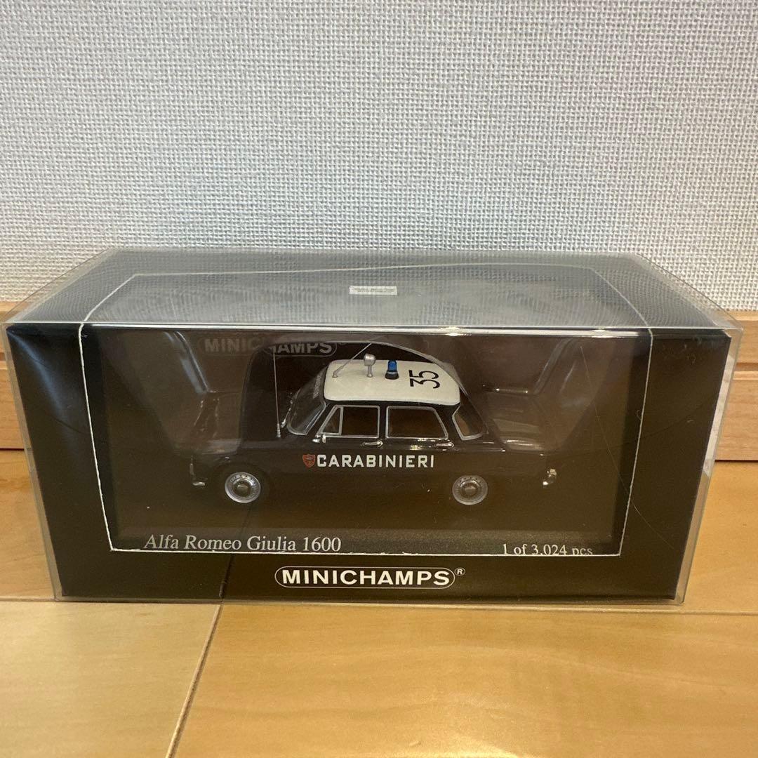 ミニカー MINICHAMPS Alfa Romeo Giulia CARABINIERI