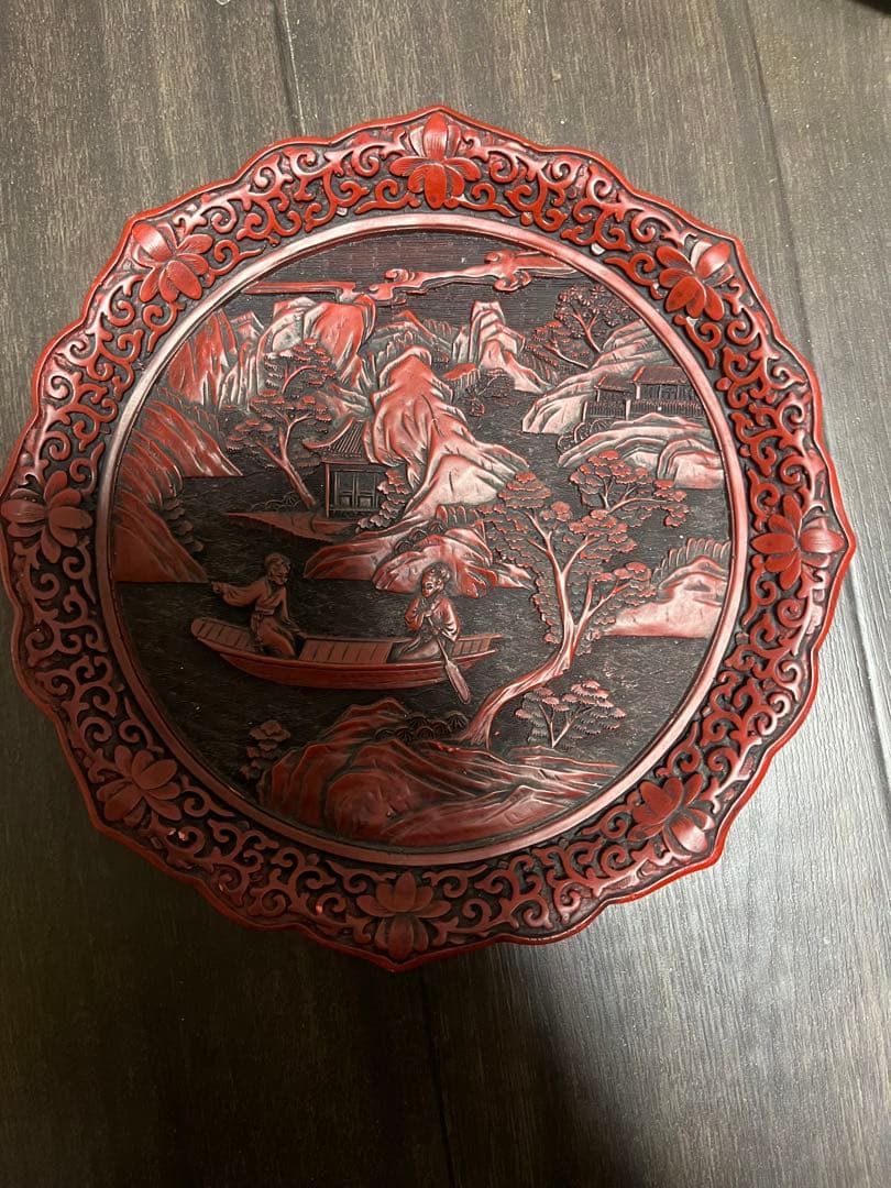 中国美術 彫刻漆器 堆朱風 飾り皿 山水人物図 中国製 インテリア